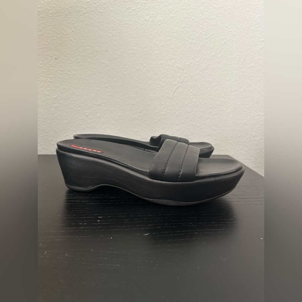 PRADA Sport Leather flip flops. SZ 40 - Picture 10 of 12